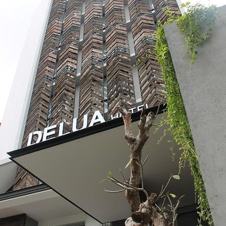 Delua Hotel Jakarta Exterior foto