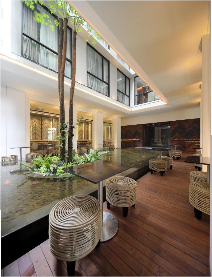Delua Hotel Jakarta Exterior foto